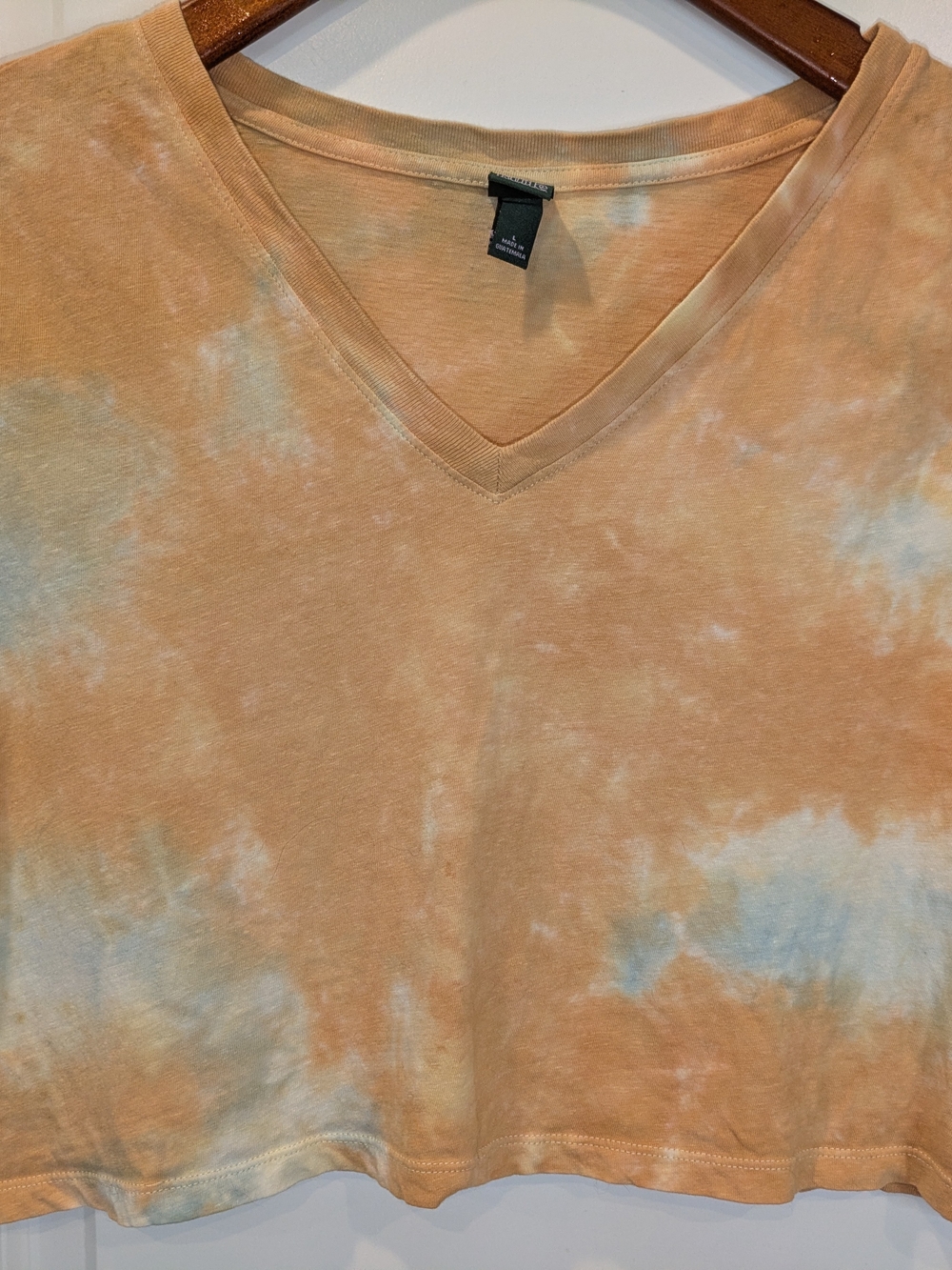 Wild Fable Tie Dye Crop Top Large Orange Blue V Neck Tee
